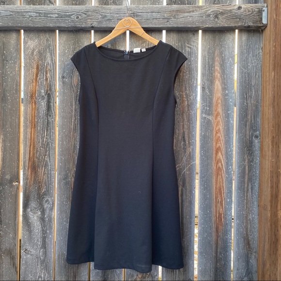 GAP Dresses & Skirts - GAP | Little Black Dress
